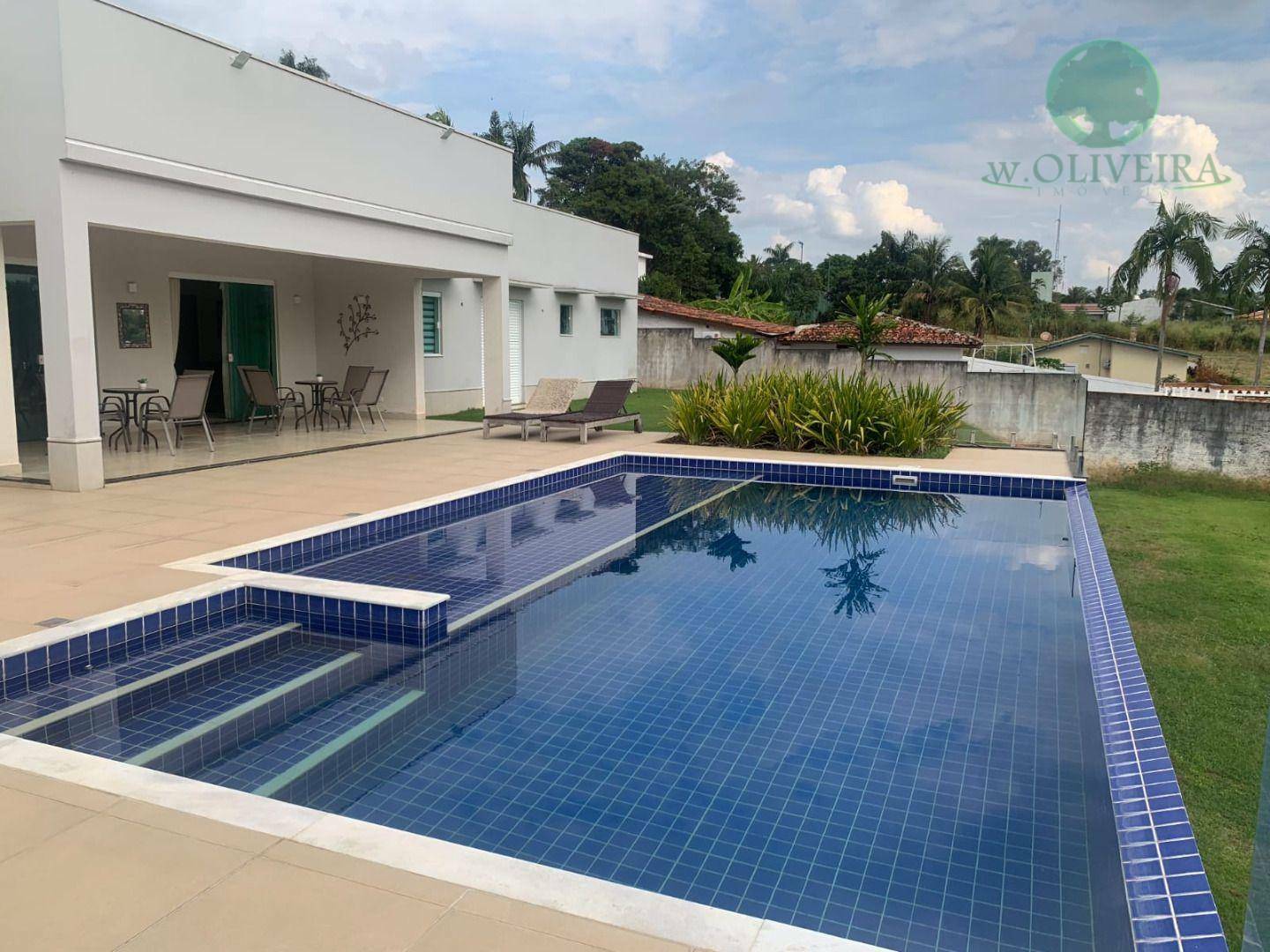 Casa de Condomínio à venda com 4 quartos, 415m² - Foto 1