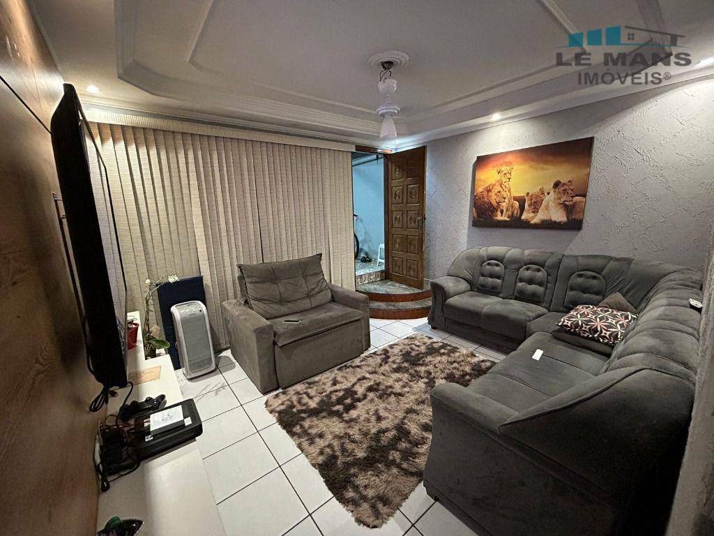 Casa à venda com 2 quartos, 137m² - Foto 1