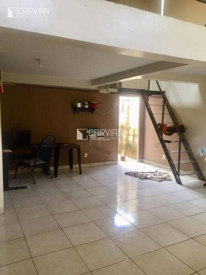 Casa à venda com 3 quartos, 173m² - Foto 3