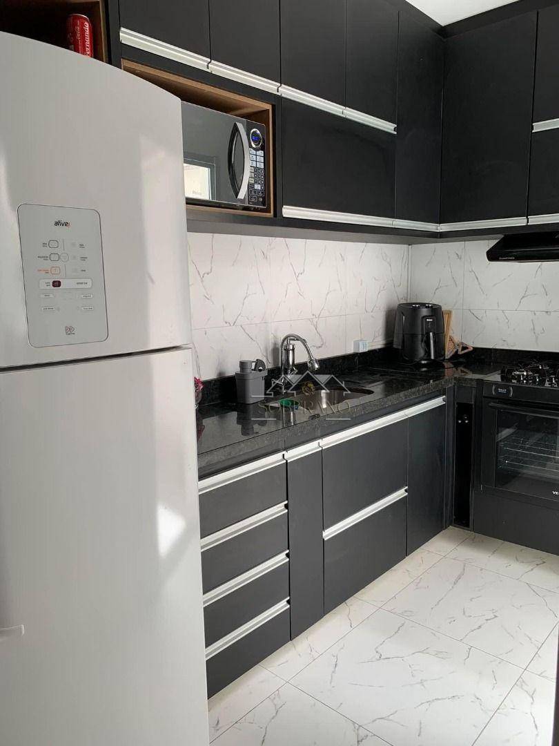 Apartamento à venda com 2 quartos, 42m² - Foto 4