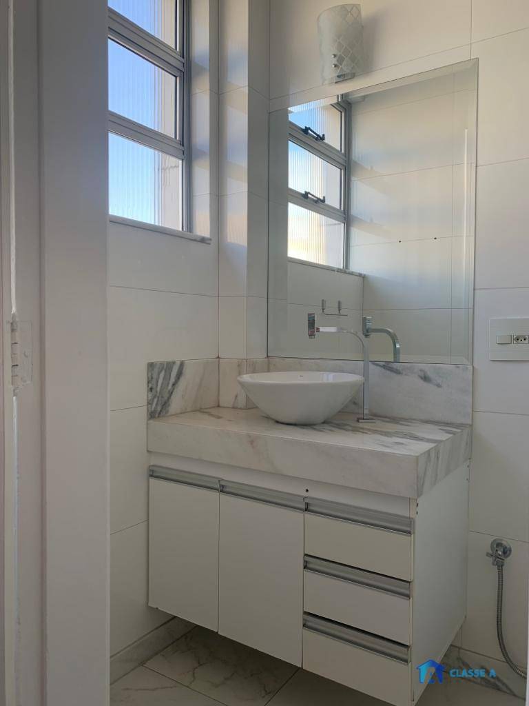 Apartamento à venda com 3 quartos, 134m² - Foto 9