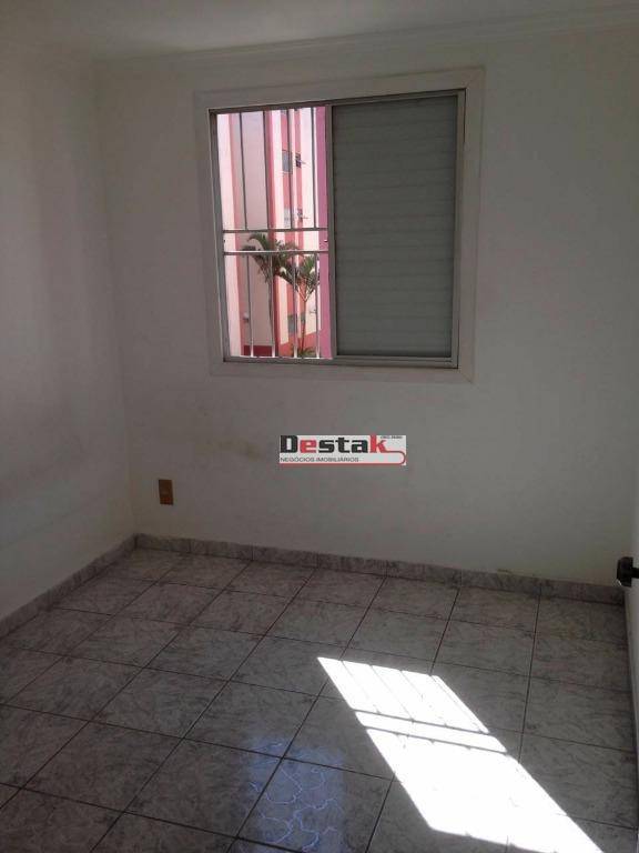 Apartamento à venda com 2 quartos, 45m² - Foto 9