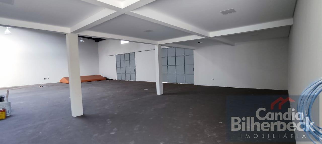 Prédio Inteiro à venda com 2 quartos, 250m² - Foto 4