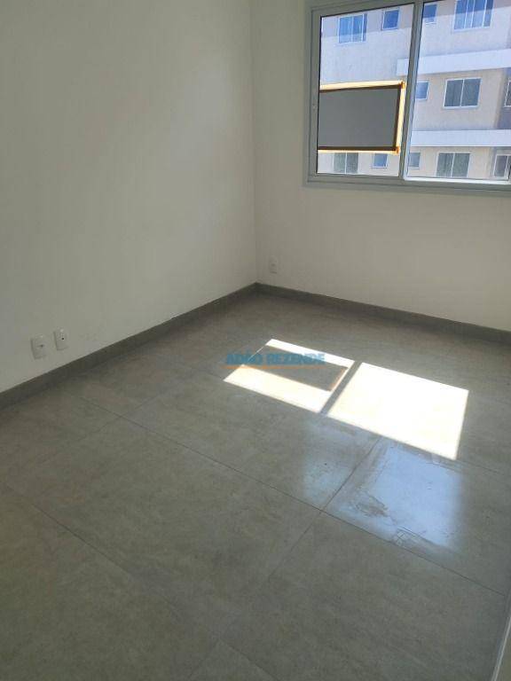 Apartamento à venda com 2 quartos, 60m² - Foto 6