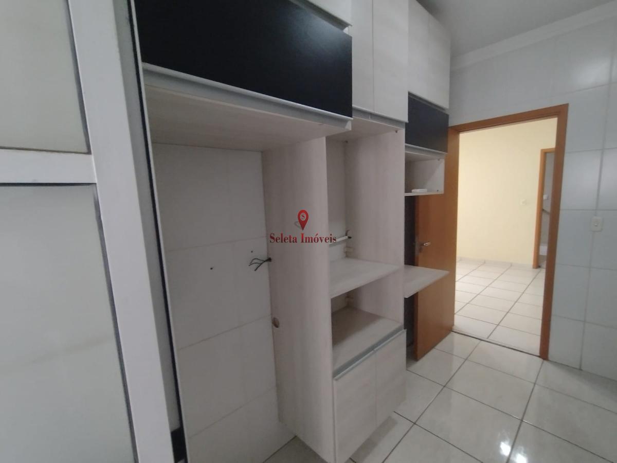 Apartamento à venda com 2 quartos, 66m² - Foto 5