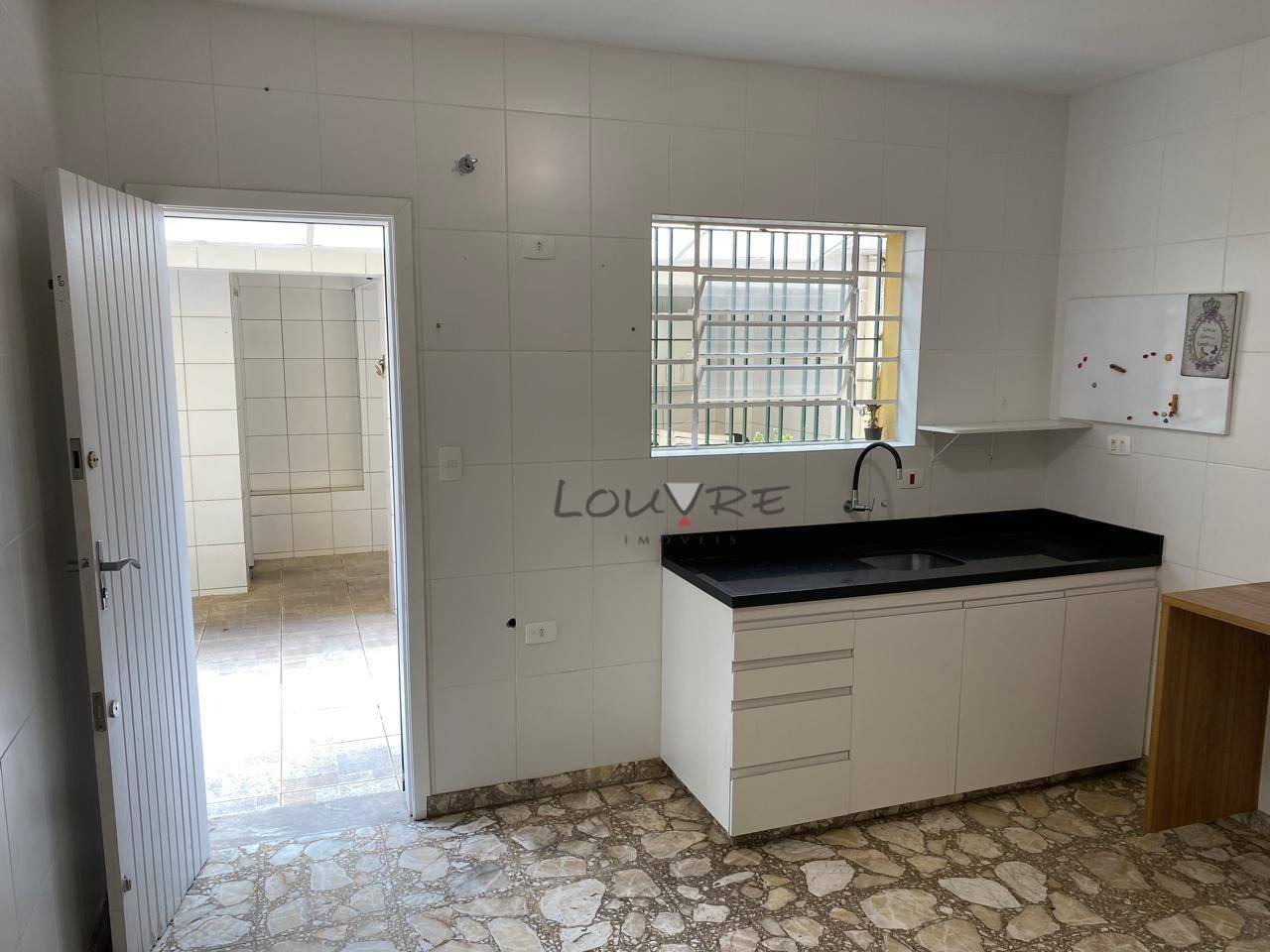 Casa à venda e aluguel com 3 quartos, 138m² - Foto 5