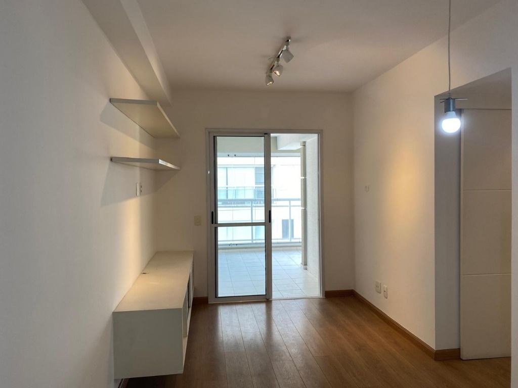 Apartamento à venda e aluguel com 2 quartos, 75m² - Foto 11