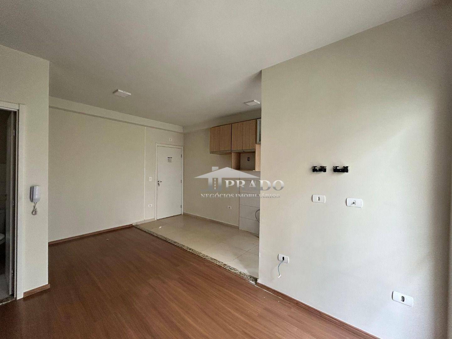 Apartamento para alugar com 2 quartos, 45m² - Foto 6