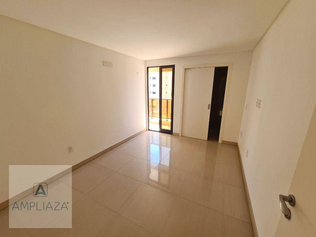 Apartamento à venda com 3 quartos, 113m² - Foto 11