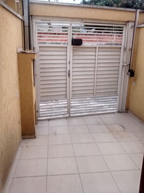 Sobrado à venda com 2 quartos, 61m² - Foto 2