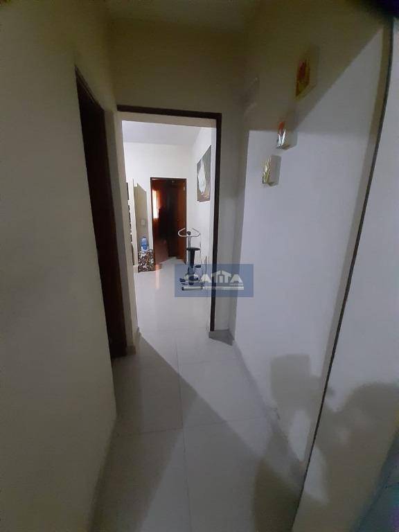 Sobrado à venda com 4 quartos, 250m² - Foto 6