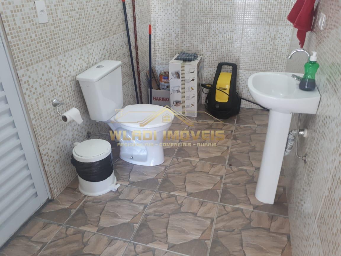 Casa à venda com 2 quartos, 220m² - Foto 19