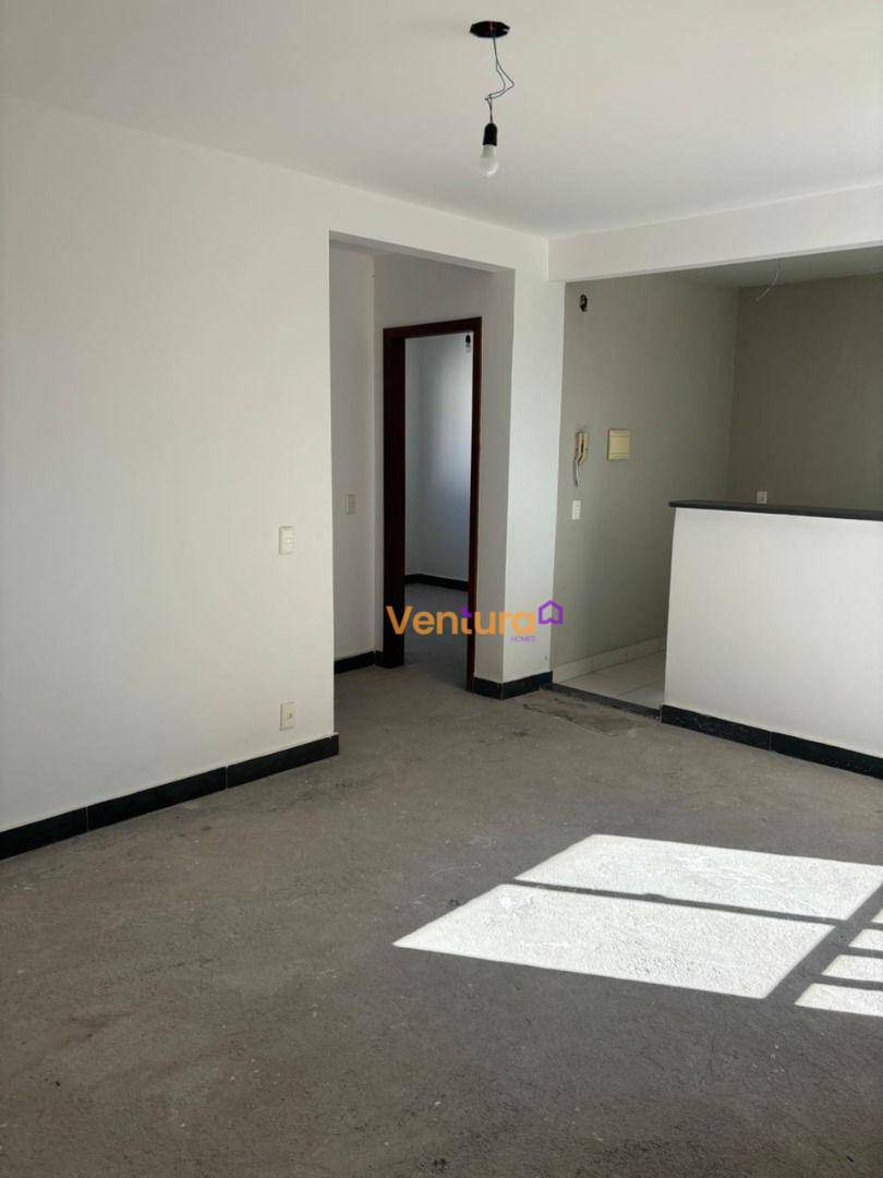 Apartamento à venda com 2 quartos, 45m² - Foto 13