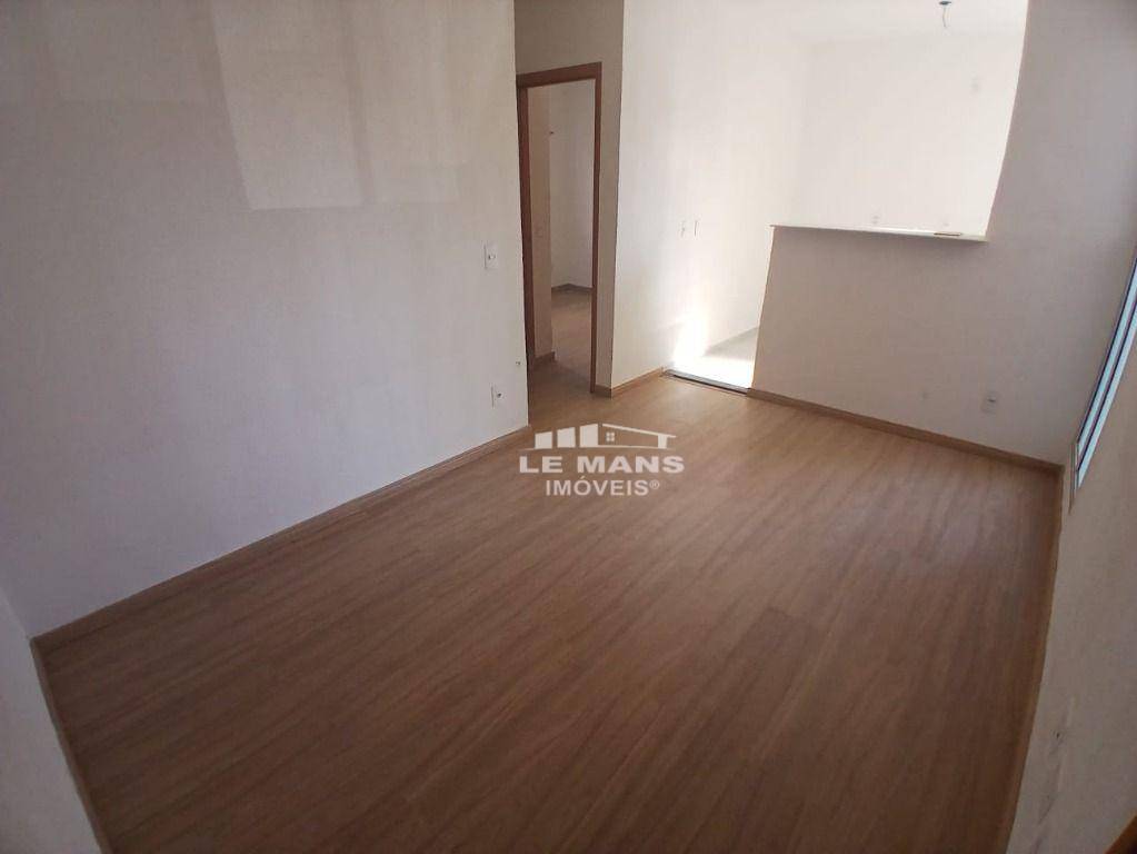 Apartamento à venda com 2 quartos, 39m² - Foto 3