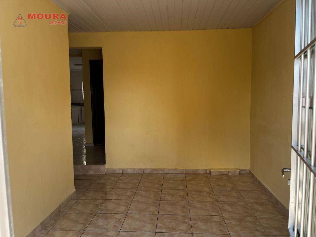 Casa para alugar com 2 quartos, 60m² - Foto 11