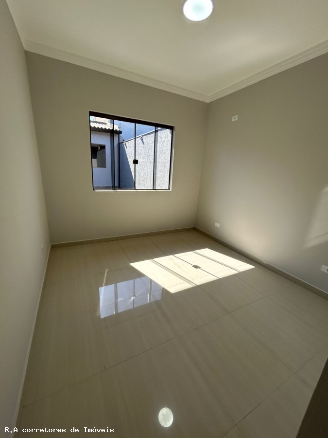 Casa à venda com 2 quartos, 180m² - Foto 7