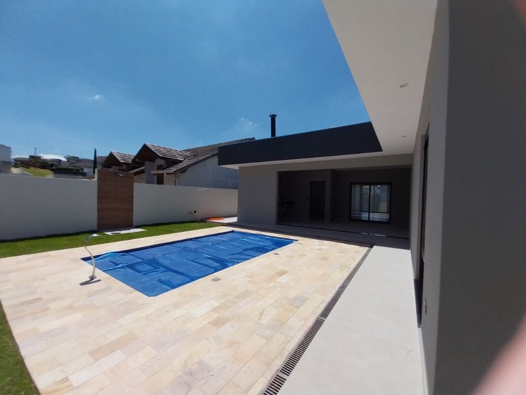 Casa de Condomínio à venda com 3 quartos, 234m² - Foto 10