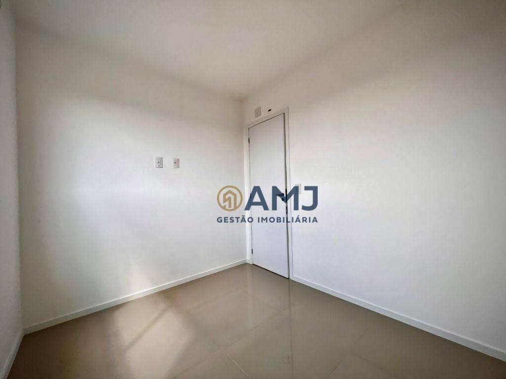 Apartamento à venda com 3 quartos, 81m² - Foto 13