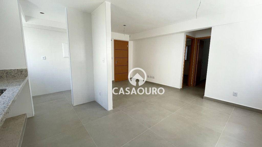 Apartamento à venda com 2 quartos, 62m² - Foto 5