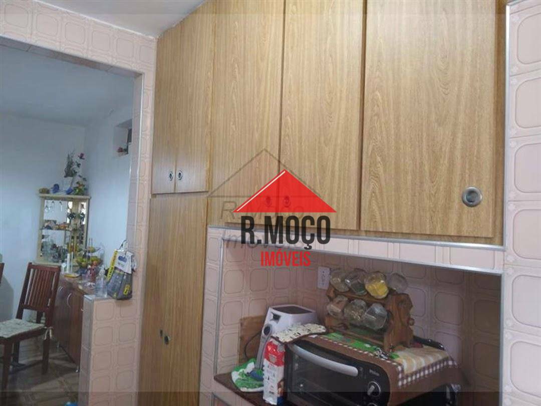 Casa à venda com 3 quartos, 300m² - Foto 20