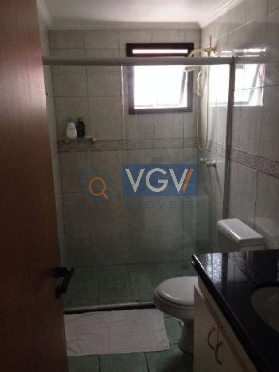 Apartamento para alugar com 3 quartos, 126m² - Foto 13