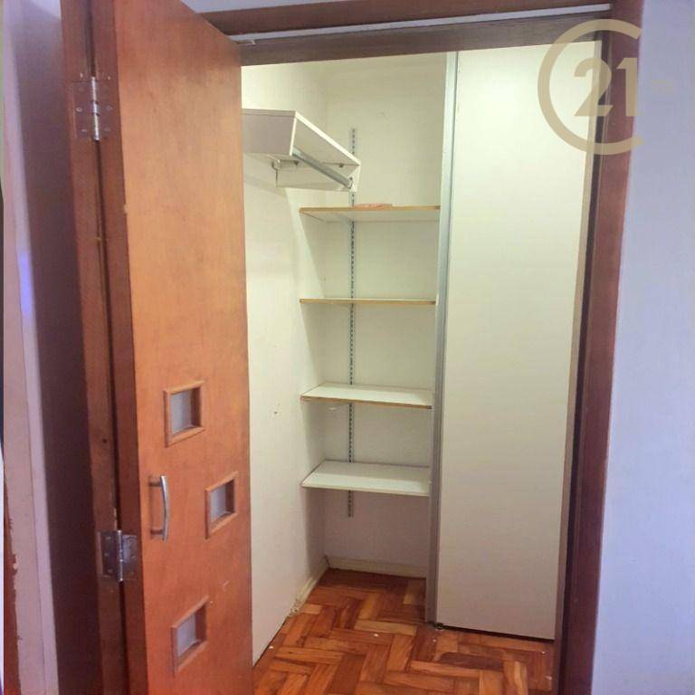 Apartamento à venda com 1 quarto, 45m² - Foto 11