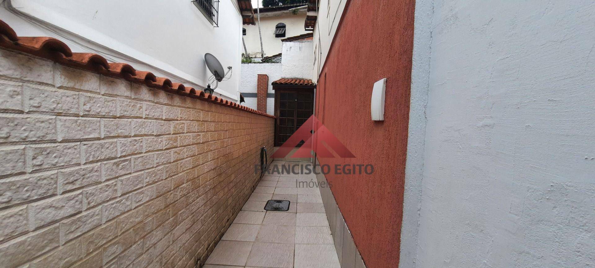 Casa à venda com 3 quartos, 360m² - Foto 37