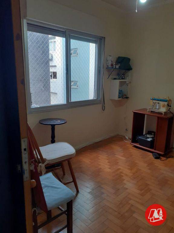 Apartamento à venda com 2 quartos, 77m² - Foto 3