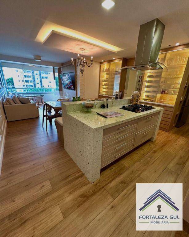 Apartamento à venda com 3 quartos, 137m² - Foto 11