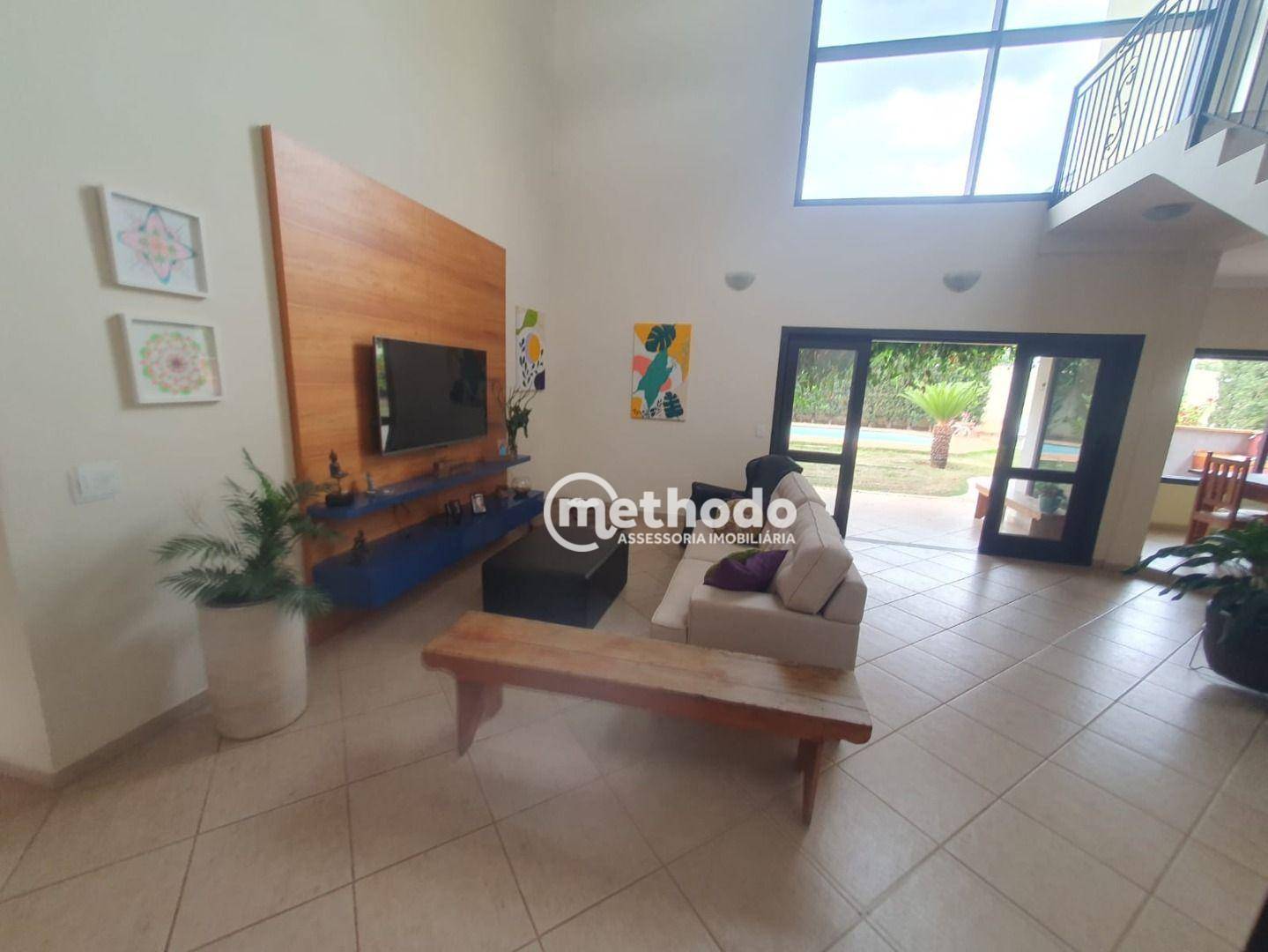 Casa de Condomínio à venda com 3 quartos, 360m² - Foto 4