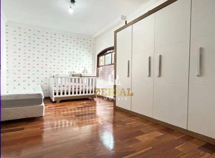 Sobrado à venda com 4 quartos, 270m² - Foto 13