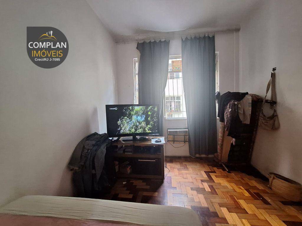 Apartamento à venda com 1 quarto, 47m² - Foto 4