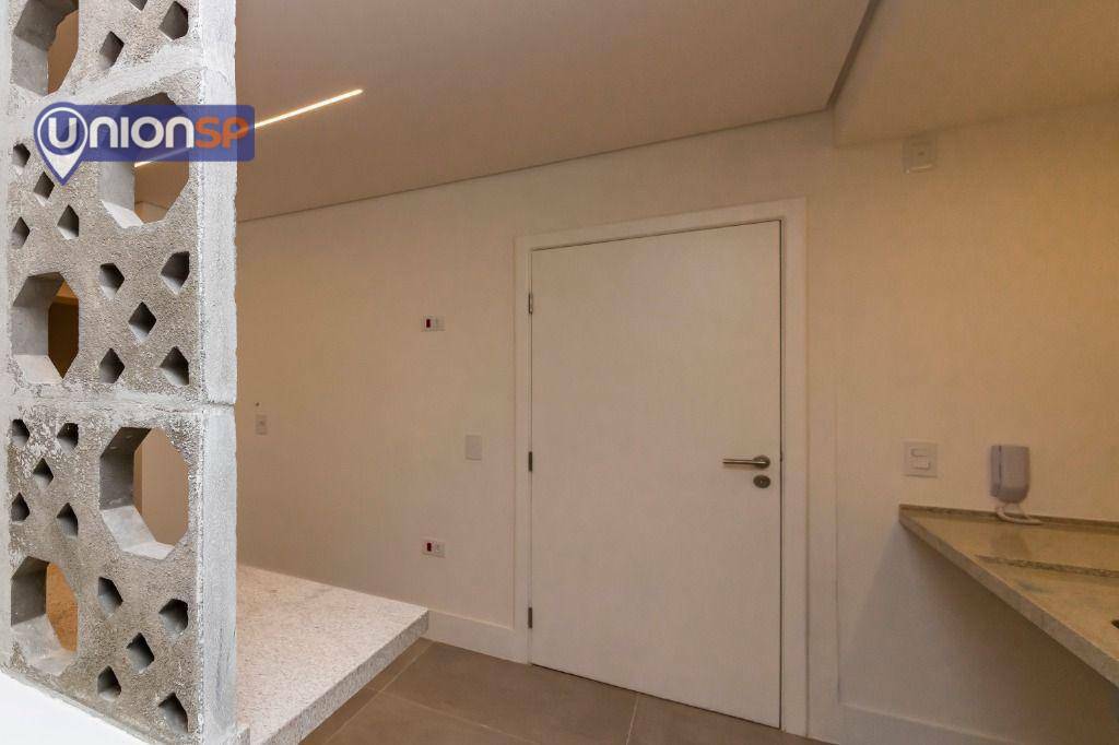 Apartamento à venda com 3 quartos, 149m² - Foto 13