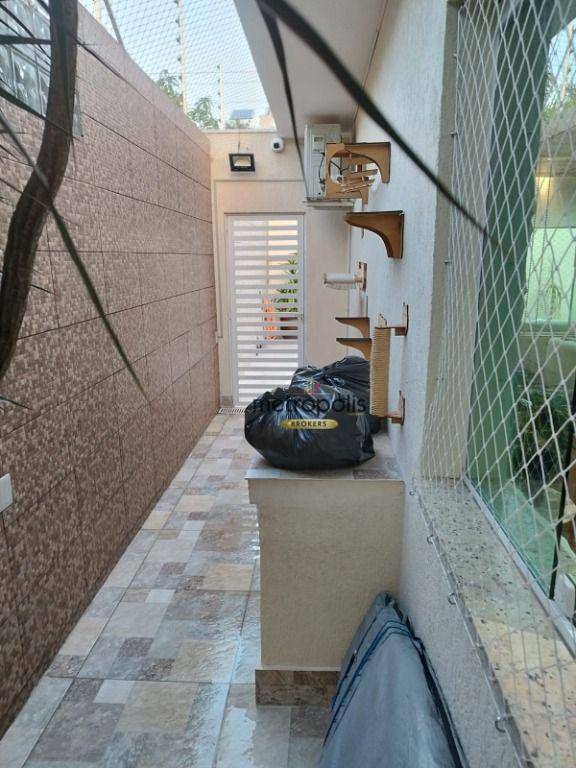 Casa à venda e aluguel com 3 quartos, 270m² - Foto 26