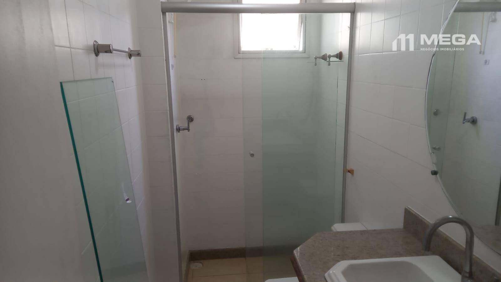 Apartamento para alugar com 3 quartos, 130m² - Foto 11