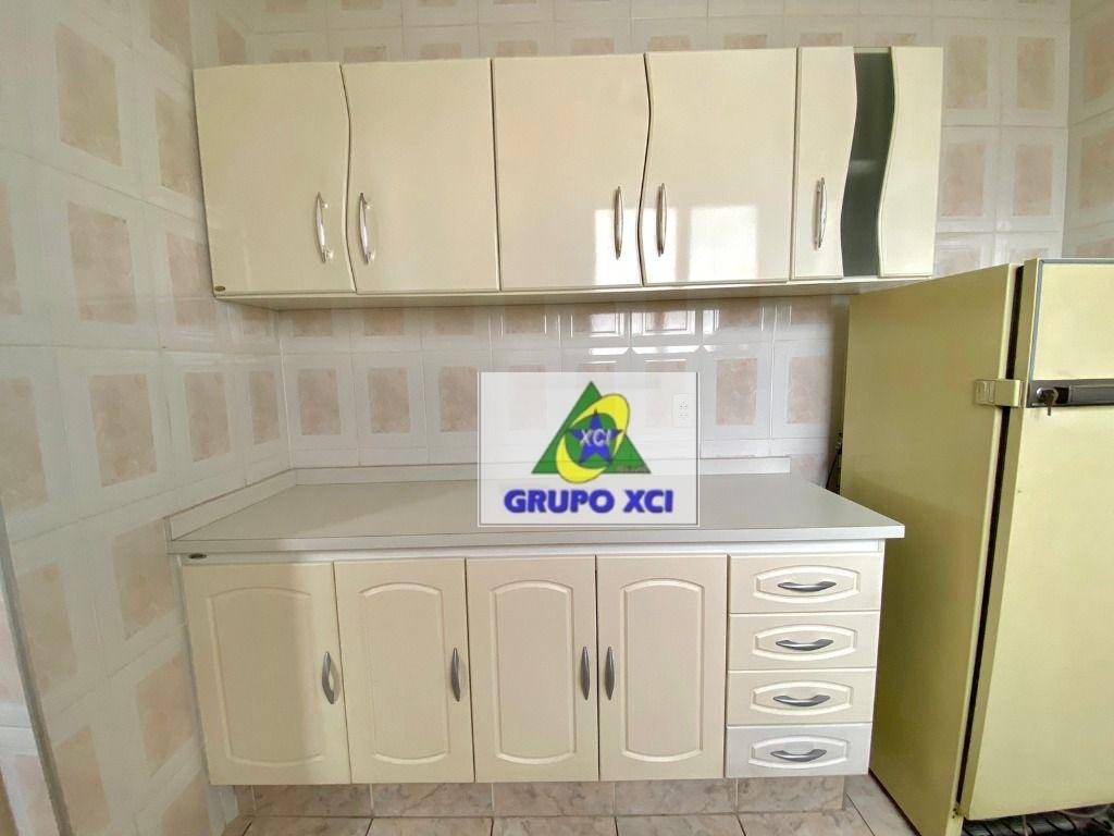 Apartamento à venda com 4 quartos, 140m² - Foto 19