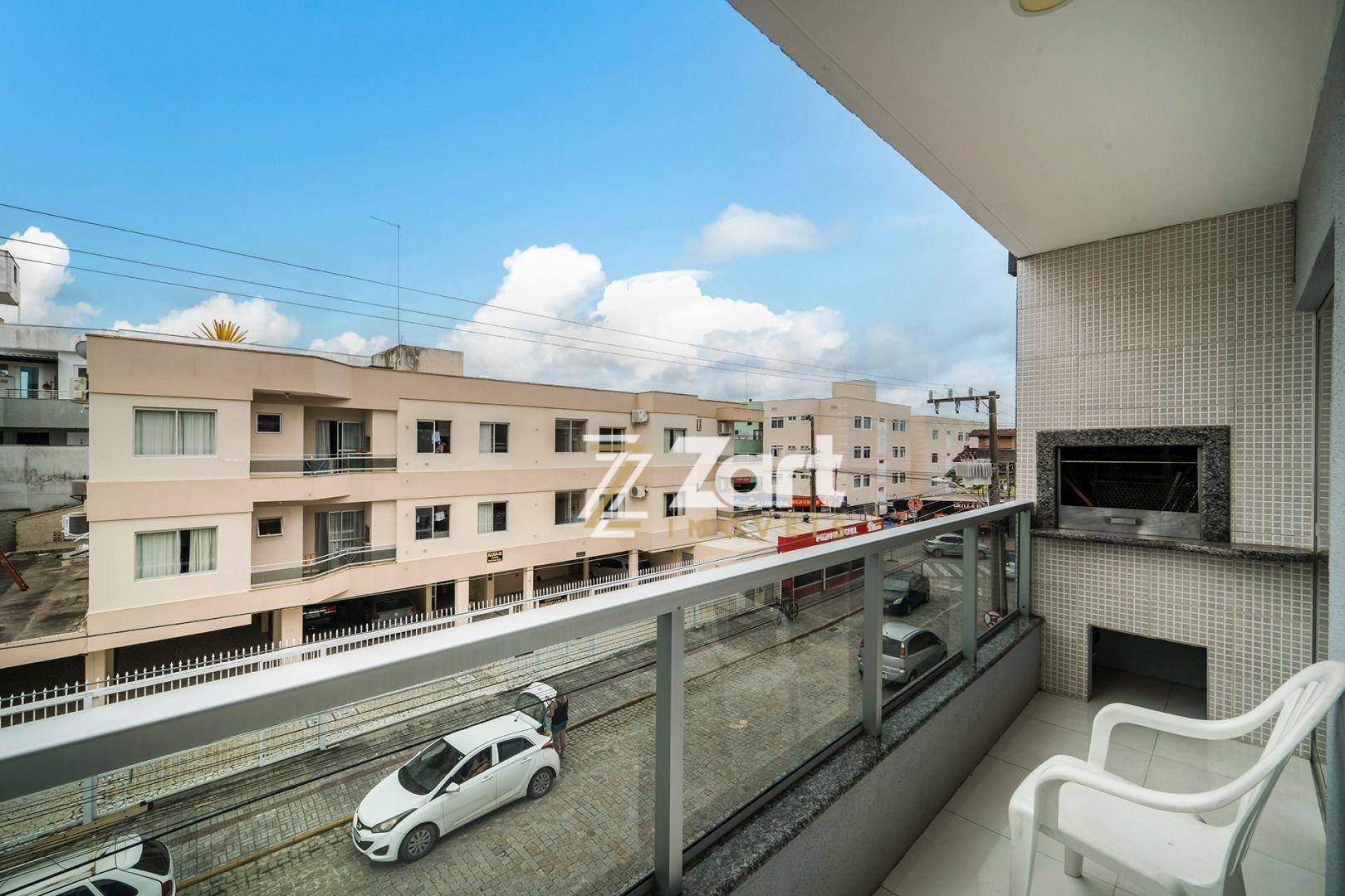 Apartamento à venda com 4 quartos, 141m² - Foto 1