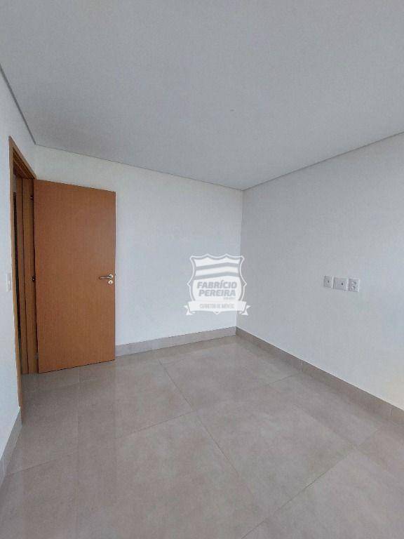 Apartamento à venda com 4 quartos, 134m² - Foto 11