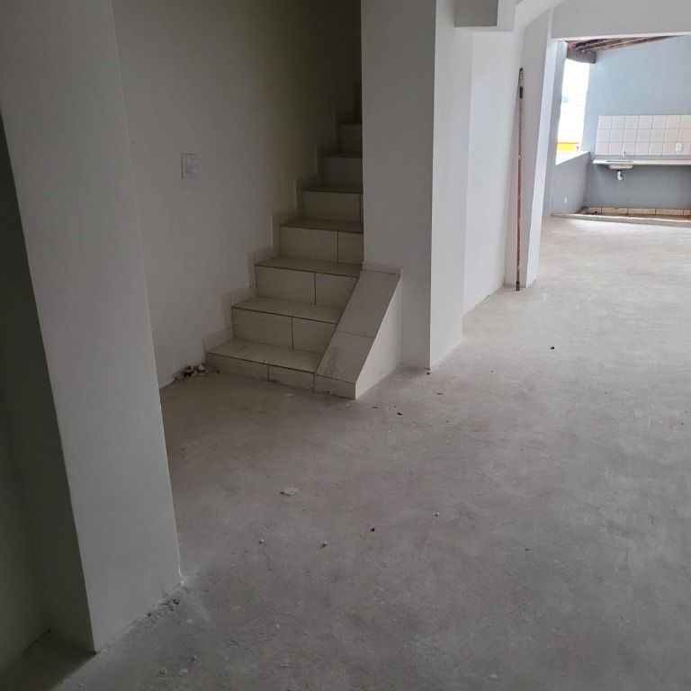 Sobrado à venda com 3 quartos, 120m² - Foto 3