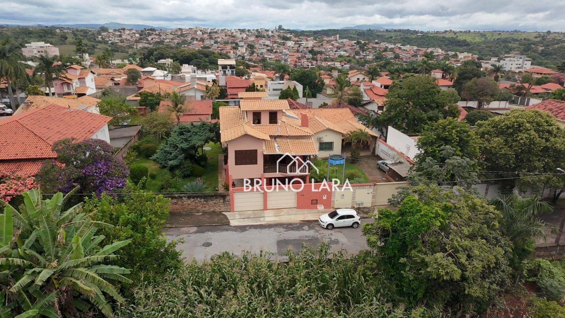 Casa, 3 quartos, 250 m² - Foto 1