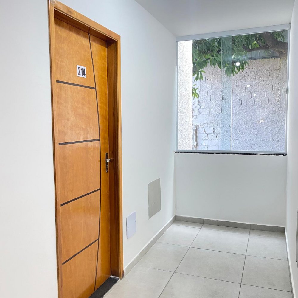 Apartamento à venda com 1 quarto, 33m² - Foto 2