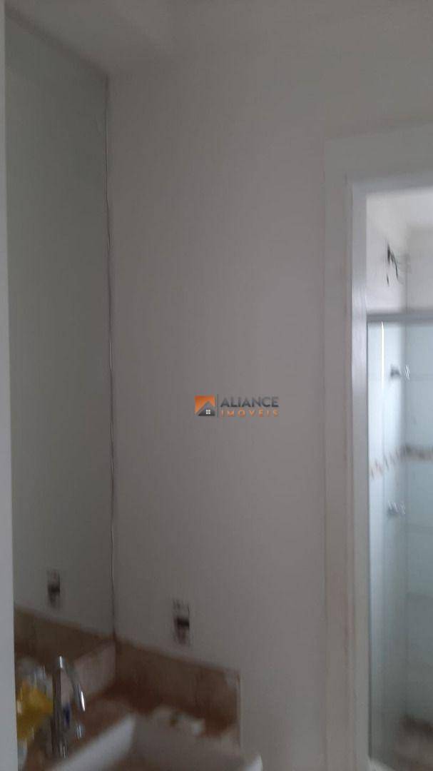 Apartamento à venda com 2 quartos, 57m² - Foto 13