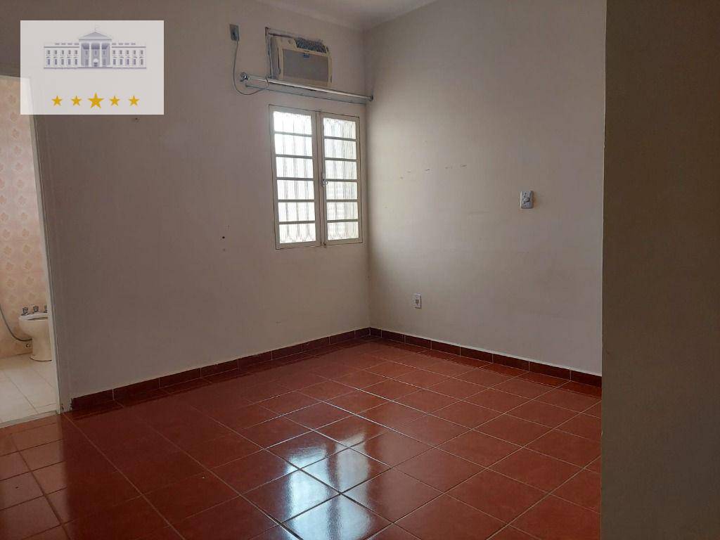 Casa à venda com 3 quartos, 237m² - Foto 7