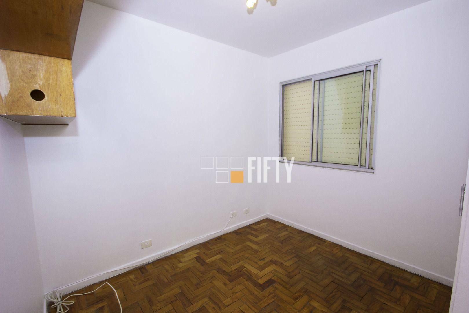 Apartamento para alugar com 3 quartos, 110m² - Foto 7