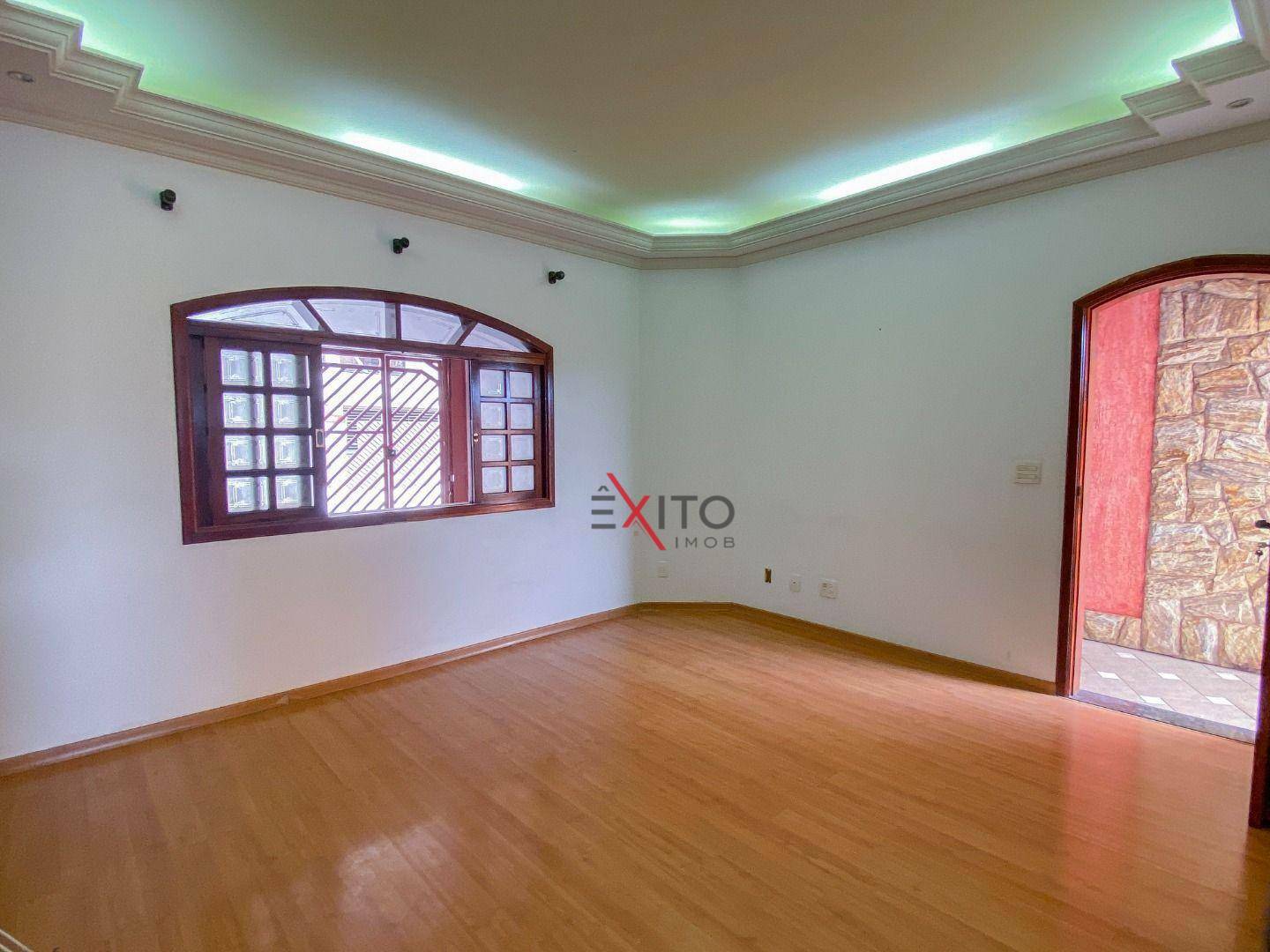 Casa à venda com 3 quartos, 186m² - Foto 23