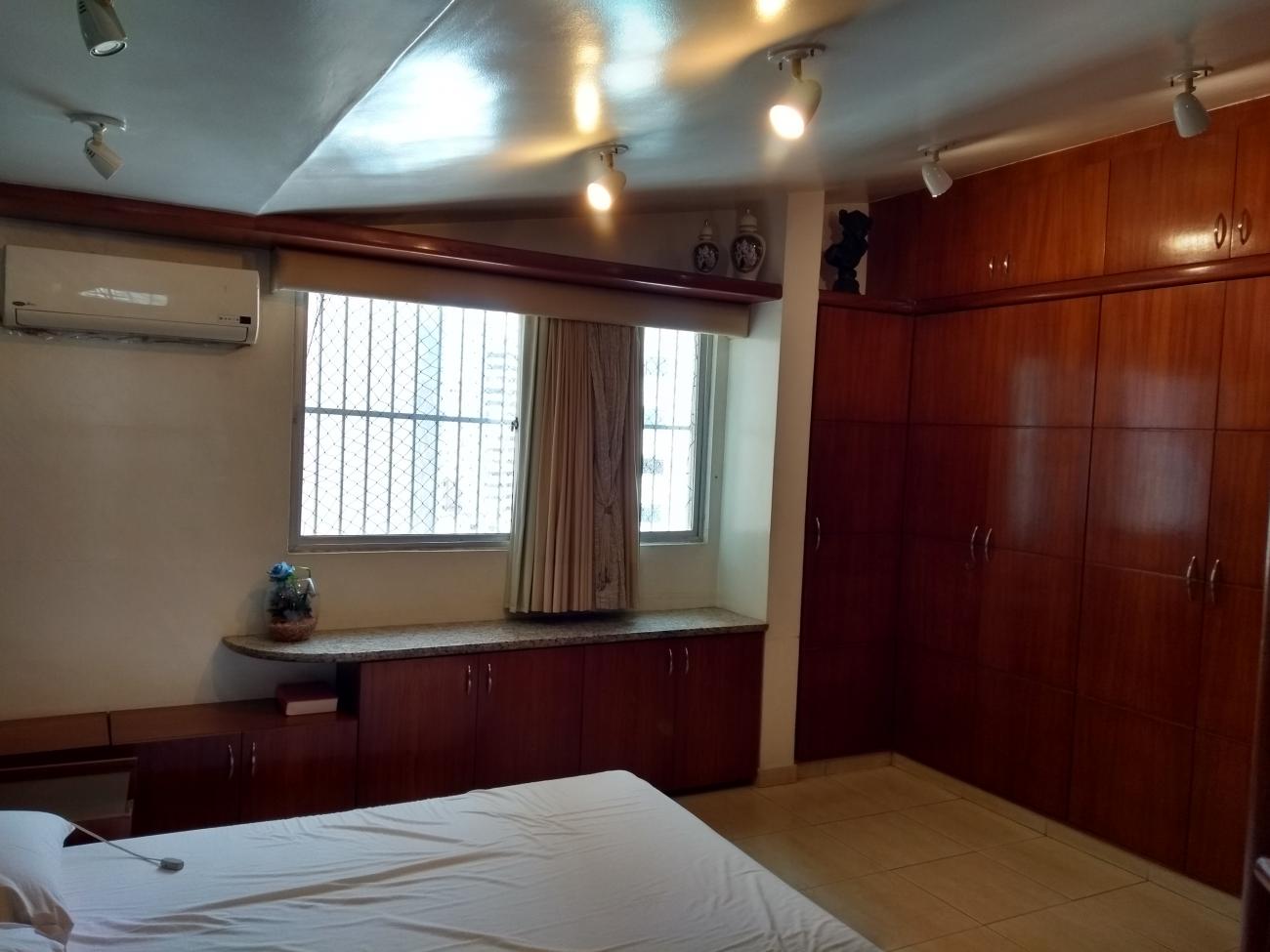 Apartamento à venda com 3 quartos, 121m² - Foto 4