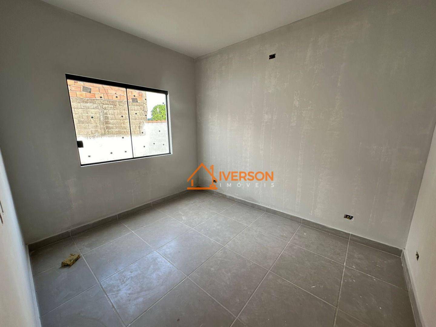 Casa à venda com 2 quartos, 69m² - Foto 9