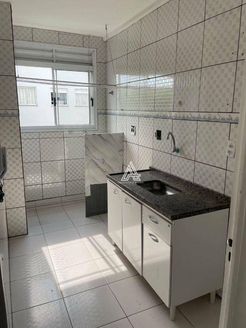 Apartamento à venda com 2 quartos, 43m² - Foto 17