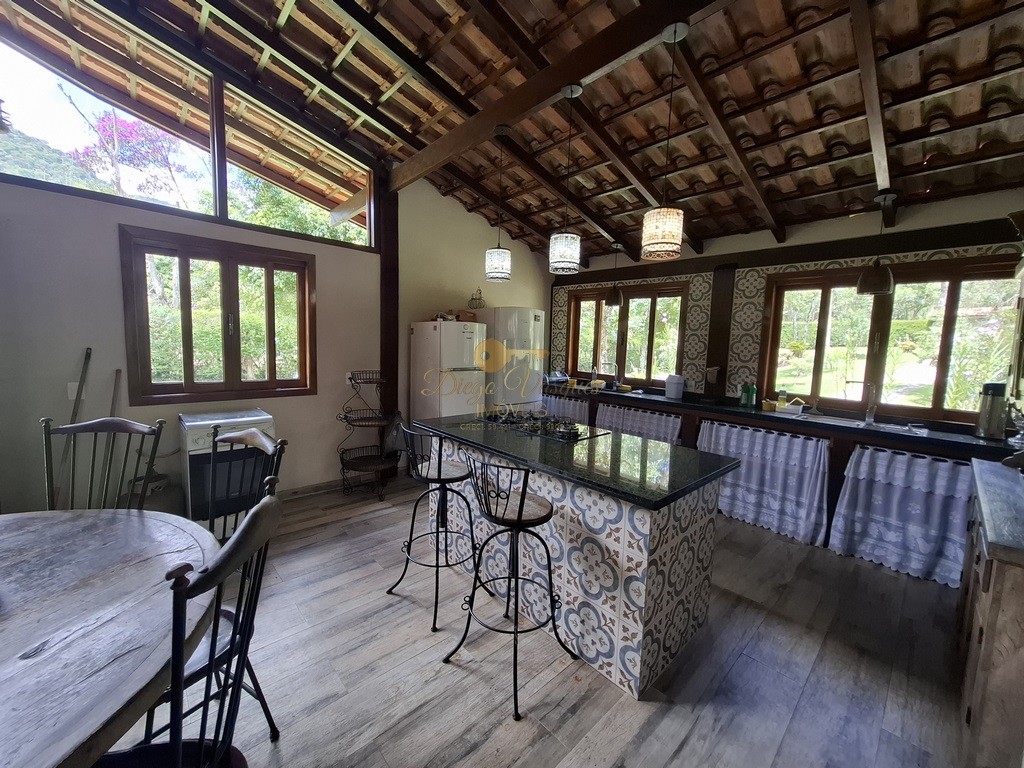 Casa à venda com 7 quartos, 3700m² - Foto 30