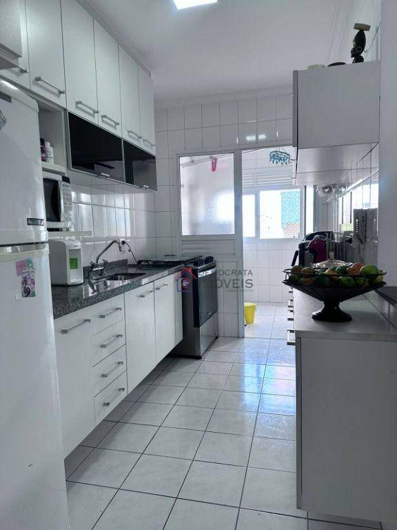 Apartamento à venda com 2 quartos, 78m² - Foto 7